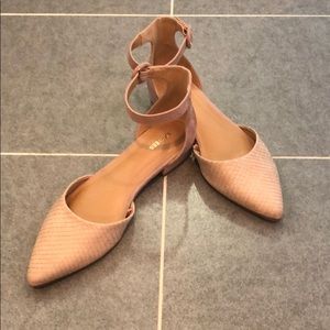 Express closed toe sandals